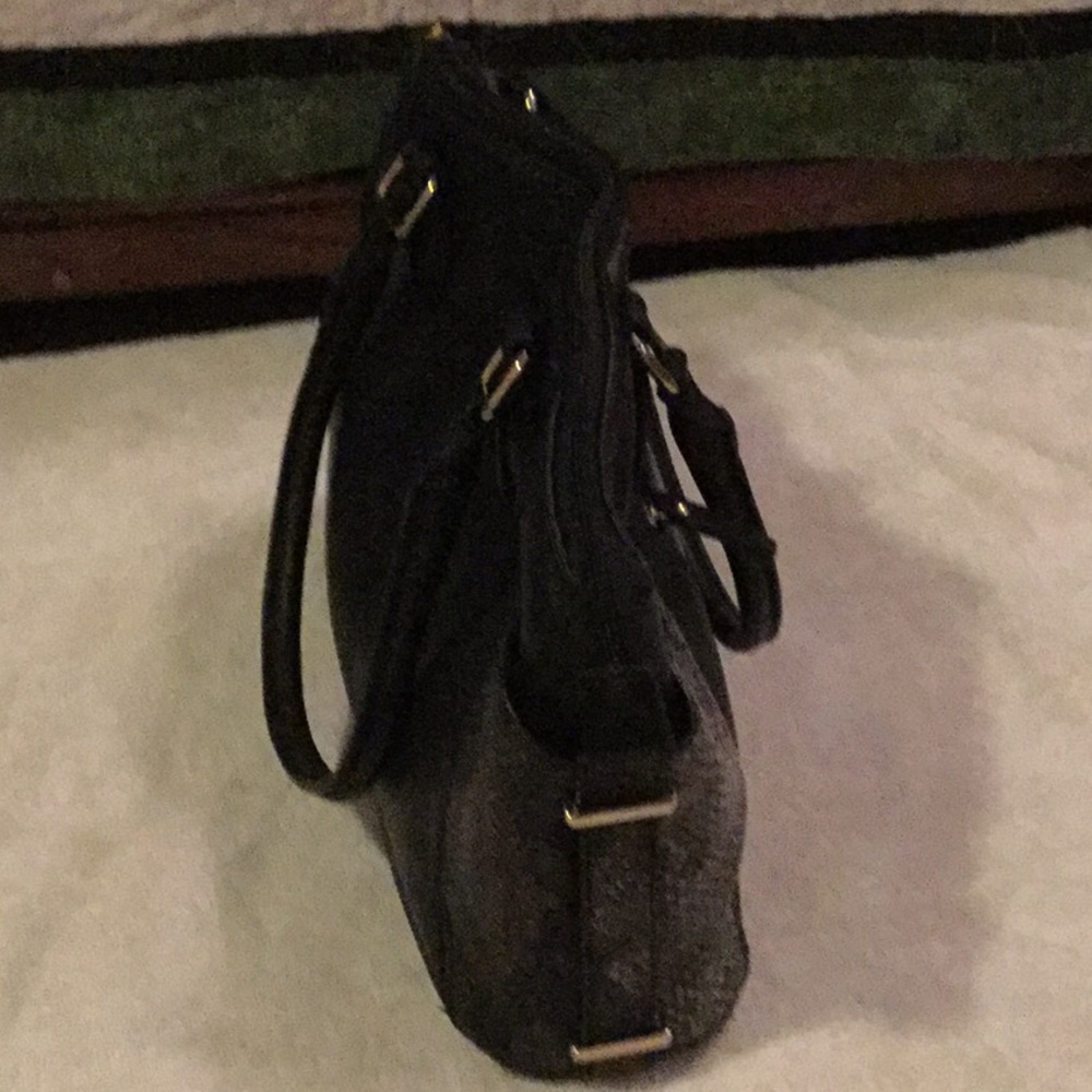 Purse - Picture 2 of 4